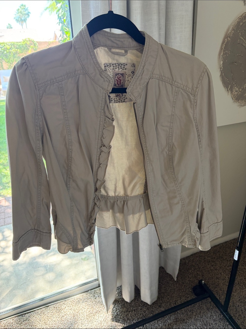 Light Taupe Ruffle-Trim Women's Blazer Jacket